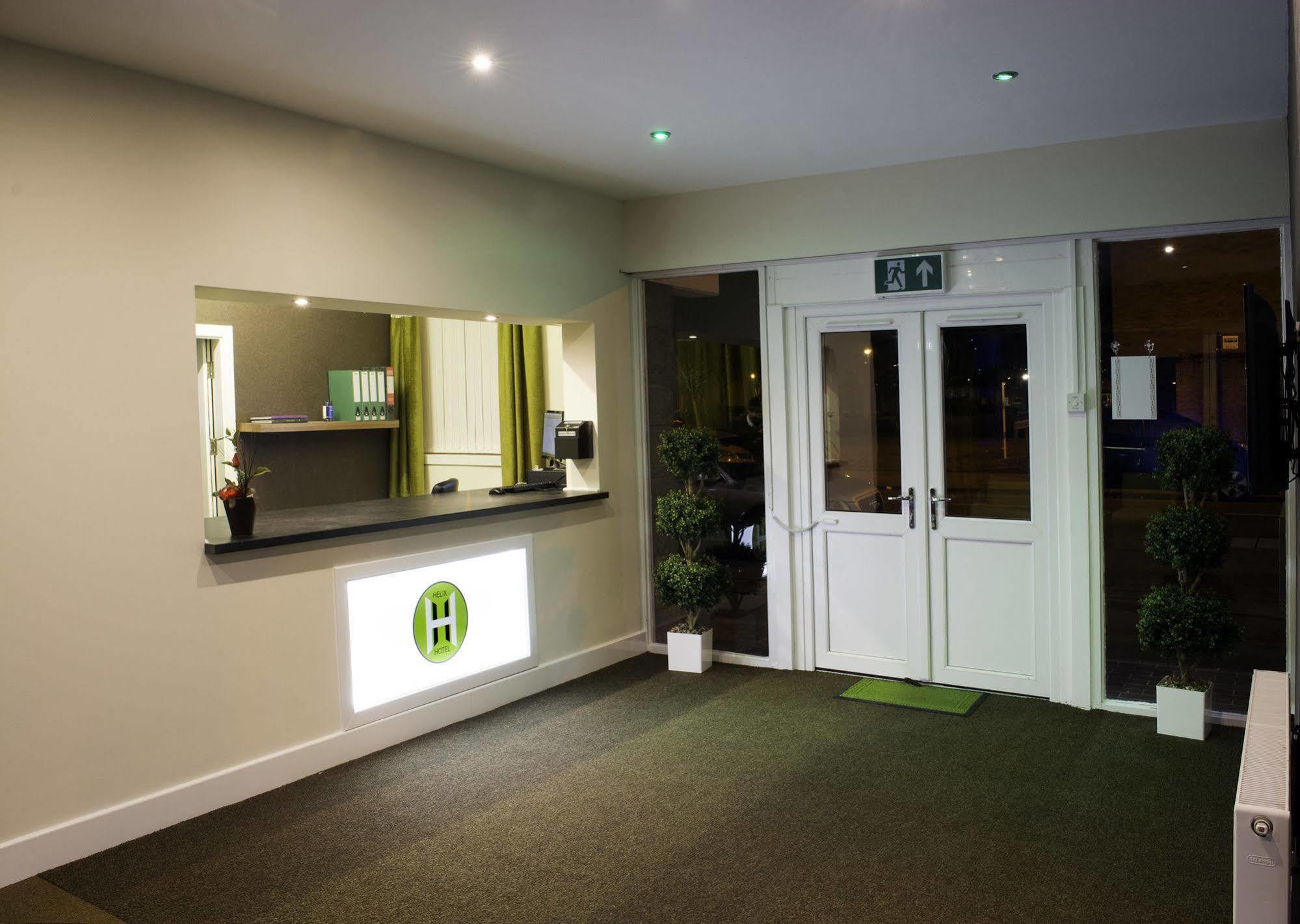 Helix Hotel Grangemouth Exterior photo
